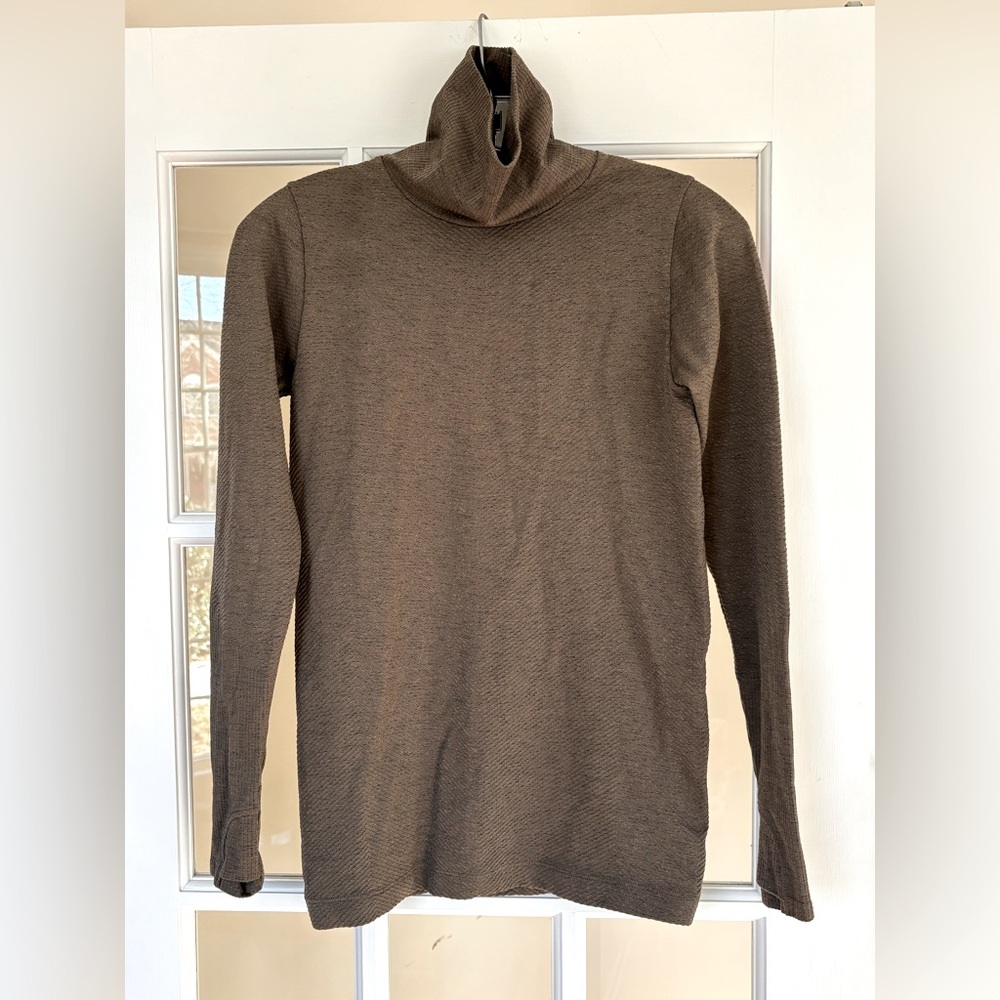Athleta Flurry Blizzard Shine Turtleneck in Coffee House Women's Size Small
